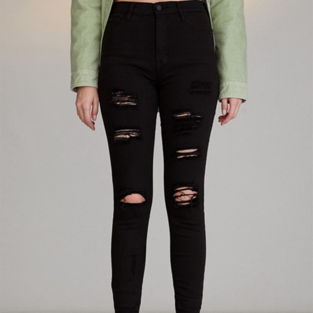 Black ripped skinny Jean